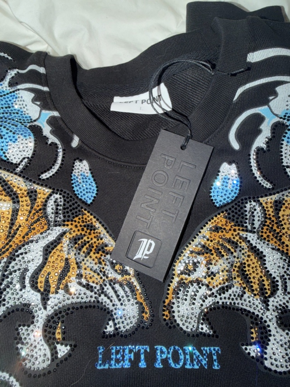 Left Point Rhinestone Crewneck (Black) - Picture 2 of 5